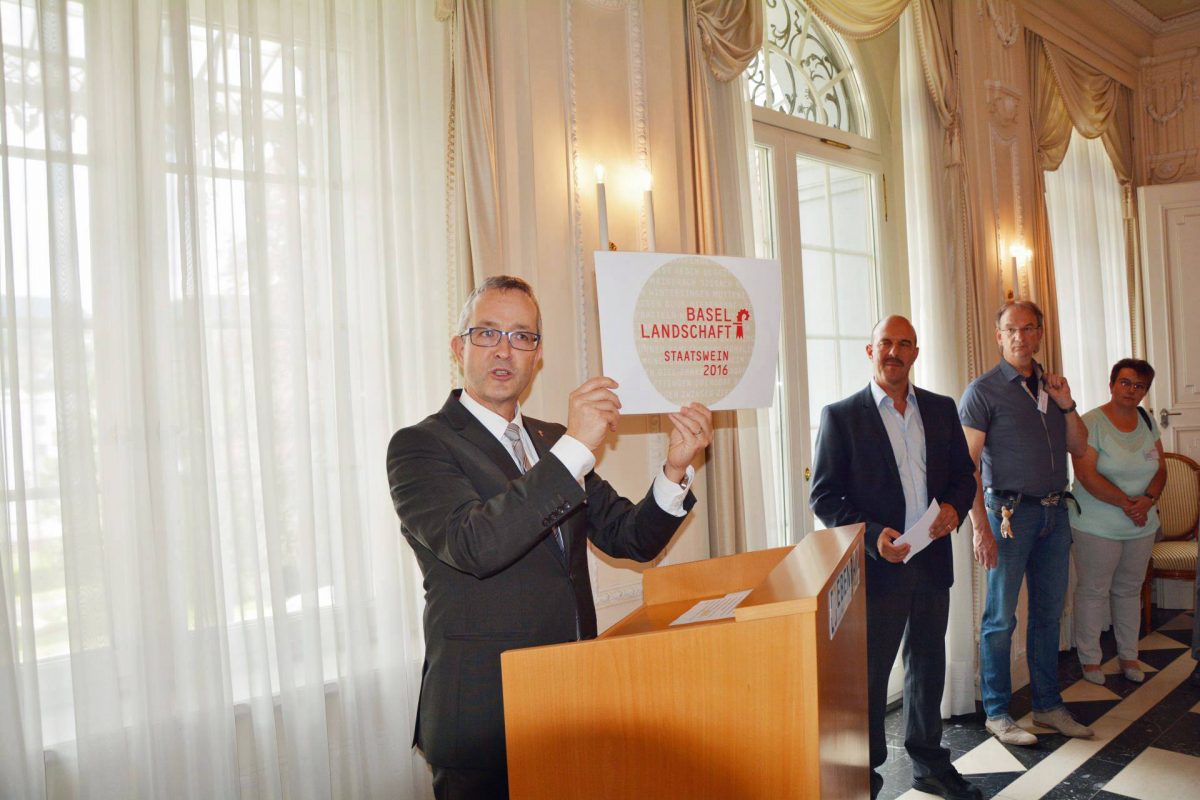 Sandra Sollberger, bz: Baselland hat einen neuen Staatswein. Ich hatte die Ehre als Jurorin mitzuwirken