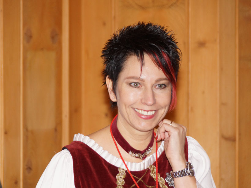 Sandra Sollberger, Zugerzeitung: Ehrengast von Vroni Thalmann am Hirsmändig in Flühli LU