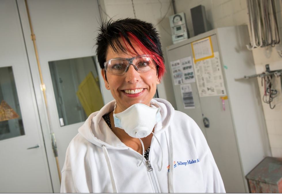 Sandra Sollberger, Blick: SVP-Malermeisterin gibt SP-Molina Spray-Nachhilfe