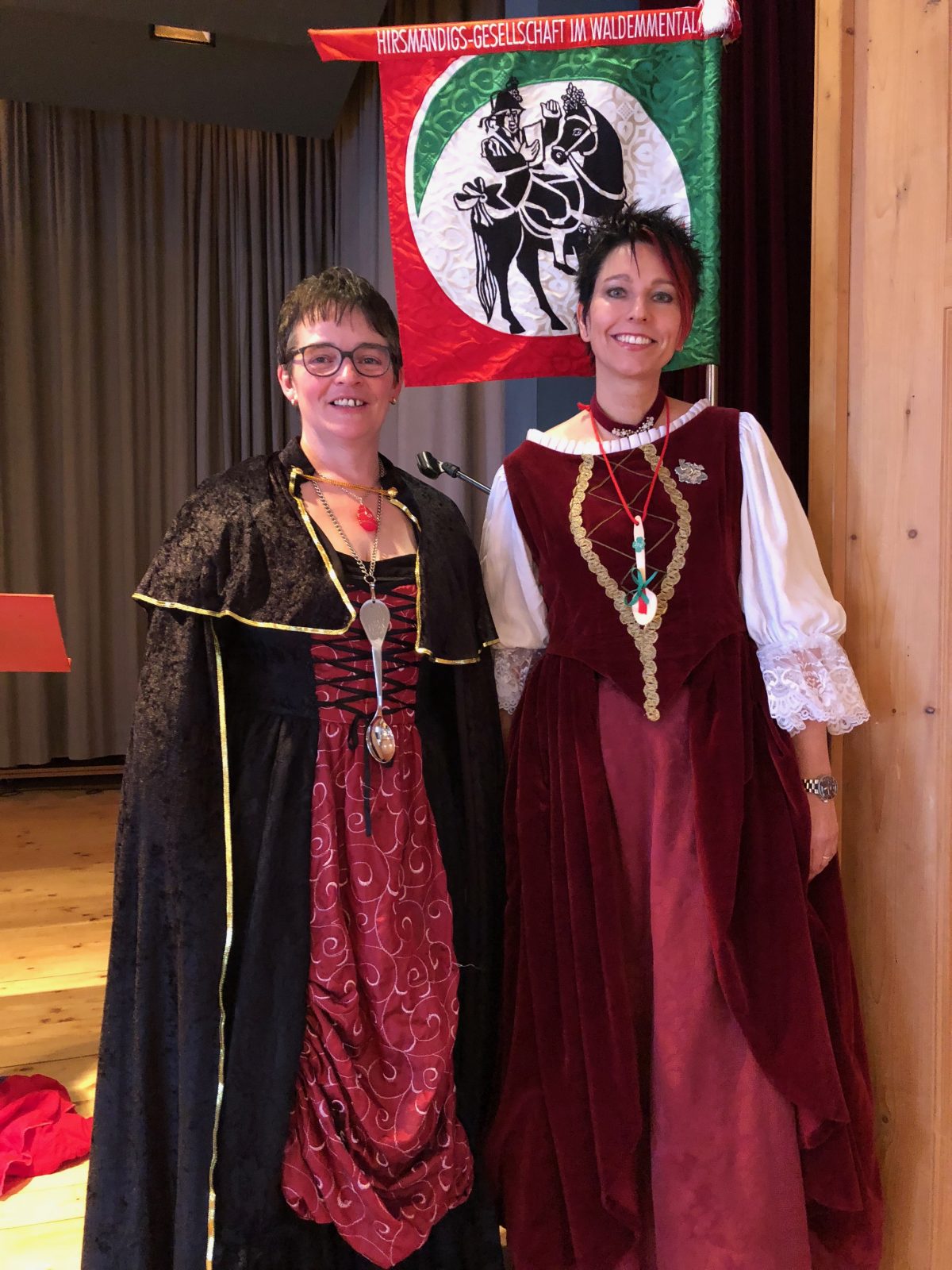 Sandra Sollberger, Zugerzeitung: Ehrengast von Vroni Thalmann am Hirsmändig in Flühli LU